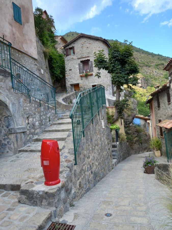 Gites De Pierlas Exterior foto